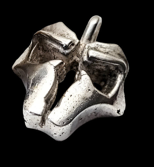 PERSONA Pendant